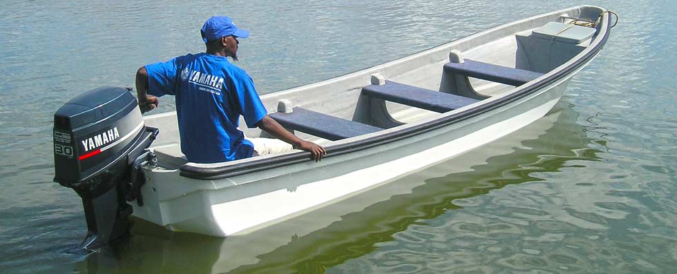 boat_j21_built_by_yamaha_marine_service_mozambique